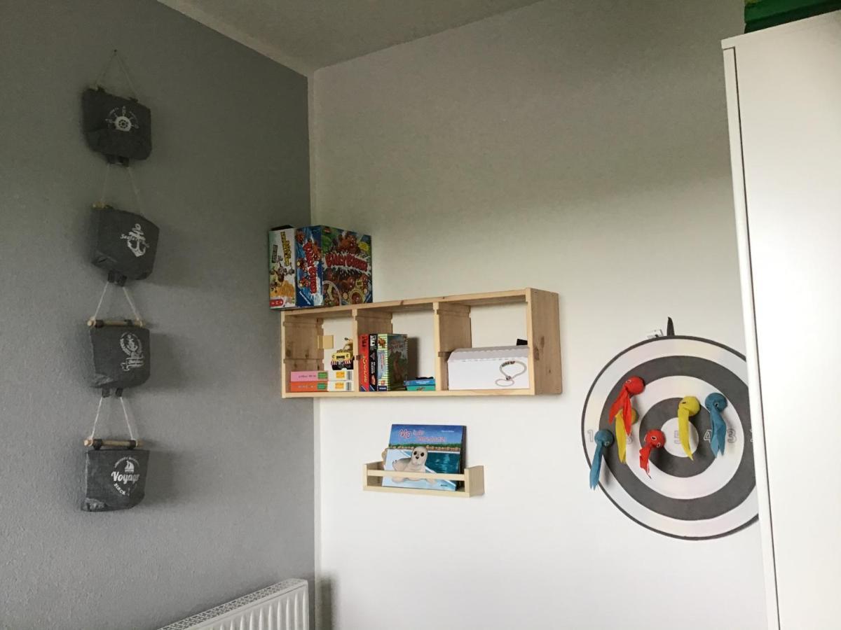 Liebevoll Eingerichtete Ferienwohnung Luettje Koje Dornum Exteriér fotografie